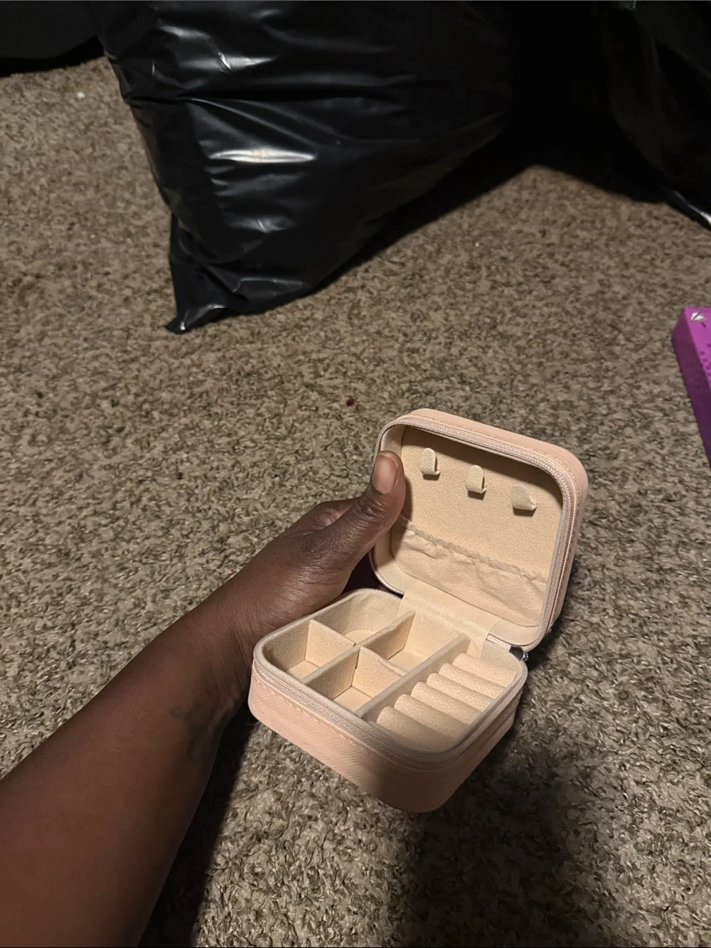 Compact Cream Jewelry and Card Organizer Case